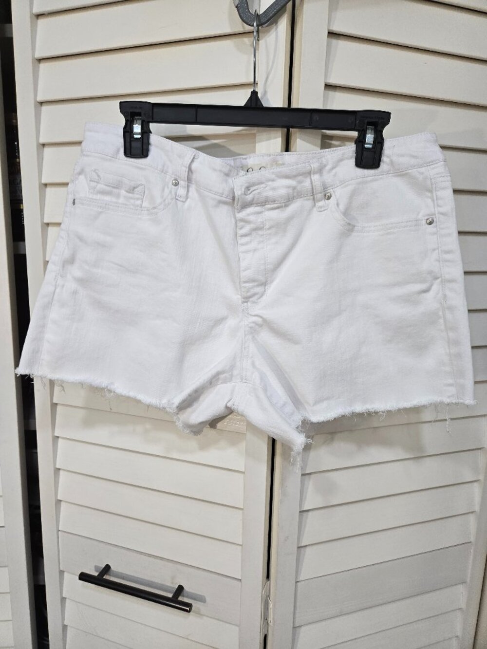 White Shorts, Jessica Simpson, Size 32, Good Condition